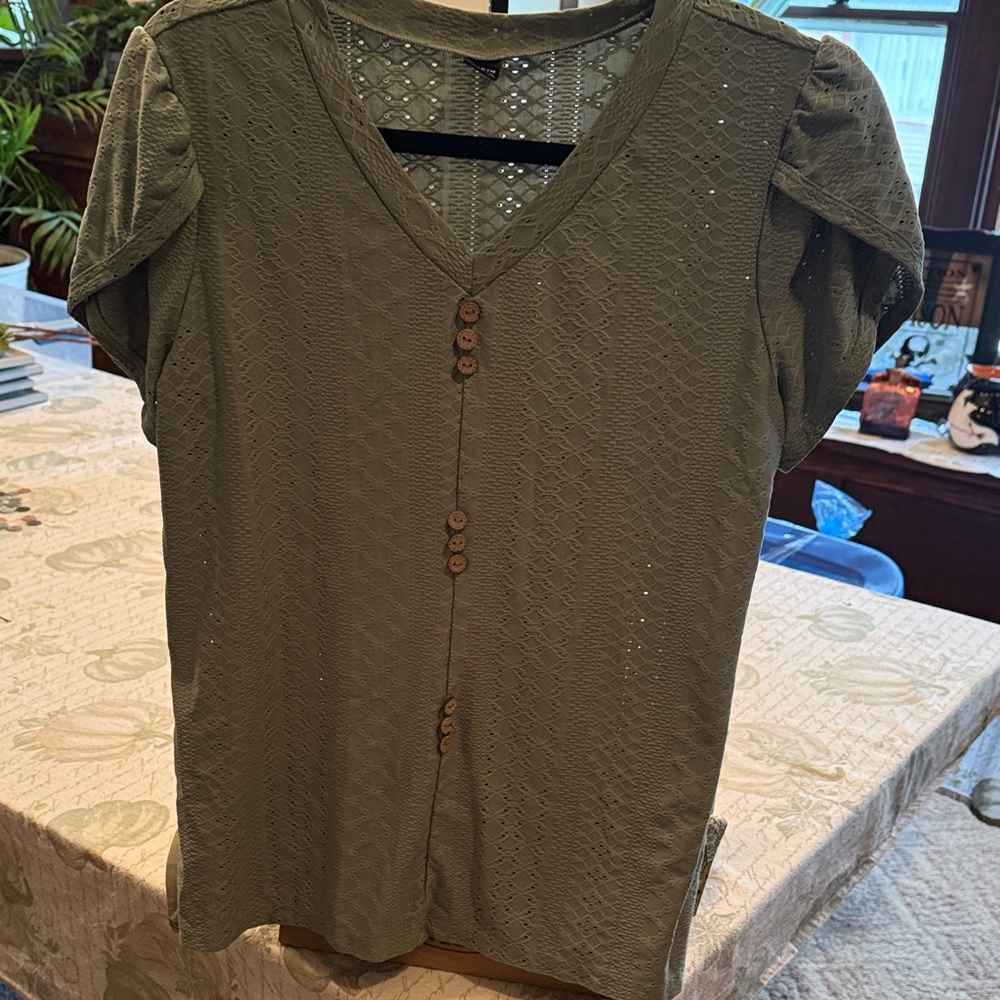 SHEIN Womens Olive Green Pointelle Knit V-Neck Petal Sleeve Button Top Size M 6
